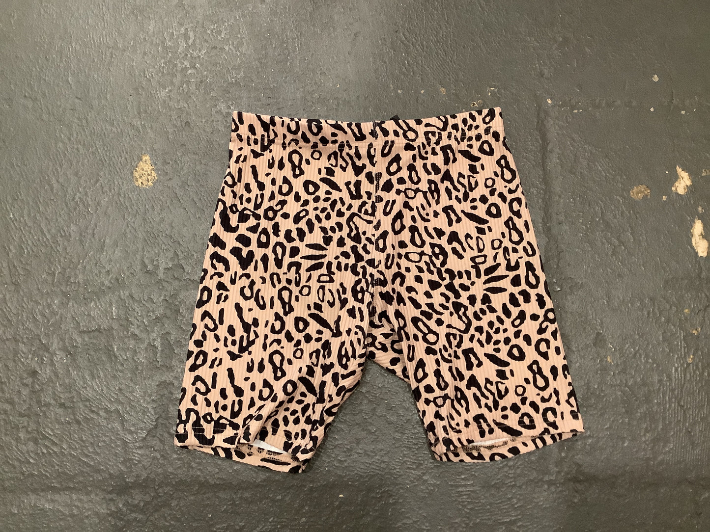 Ribbed Leopard Biker Shorts