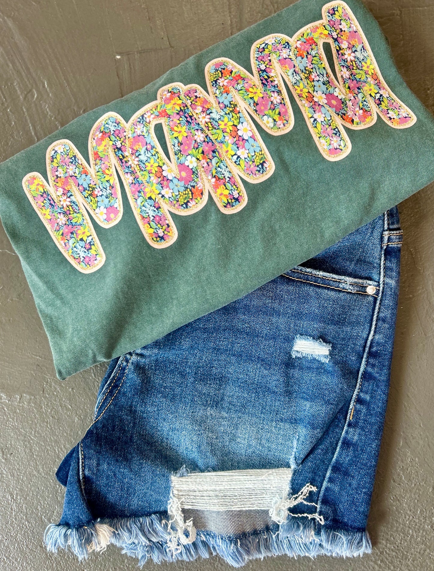 Mama floral tshirt