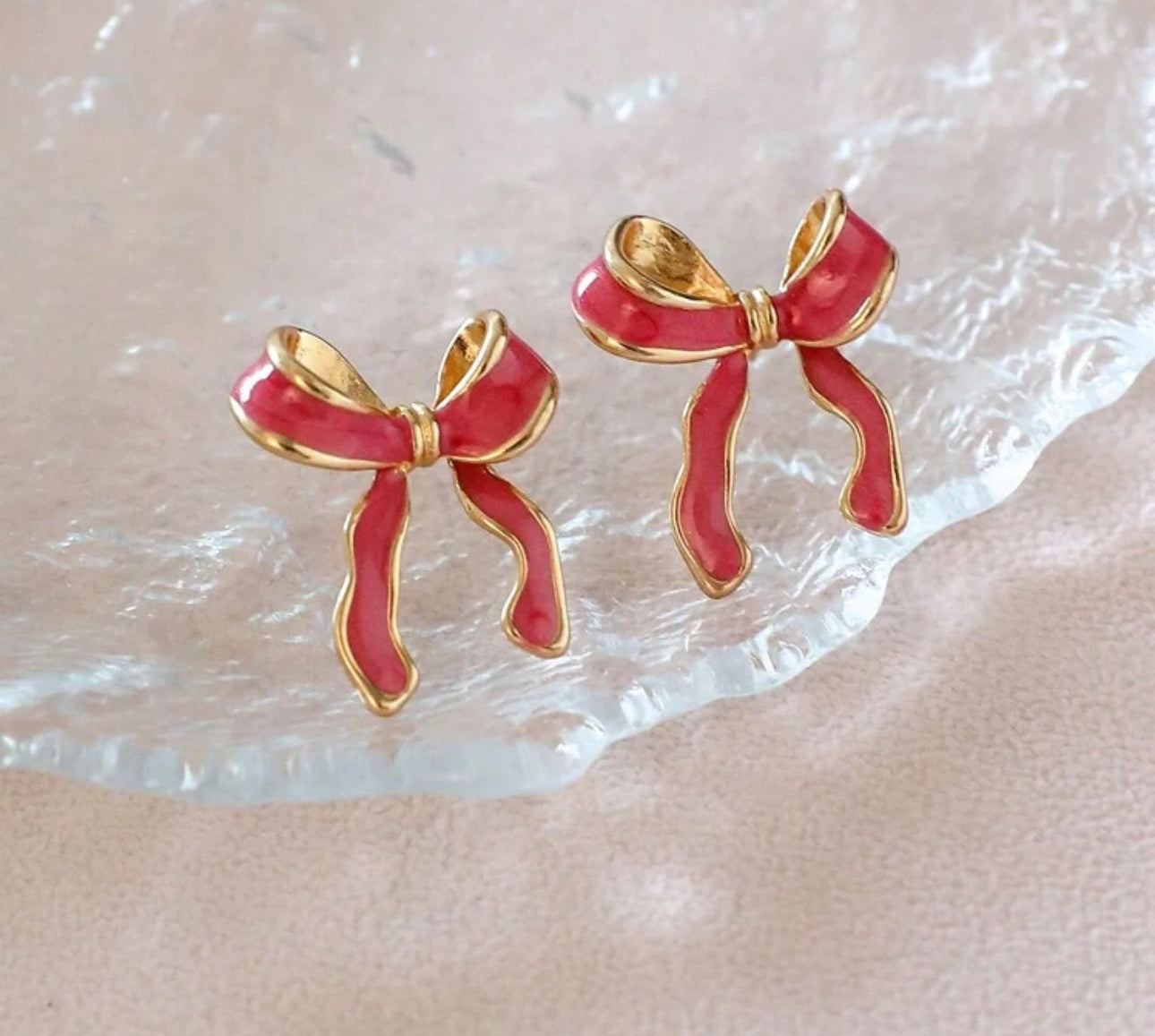Bow earrings