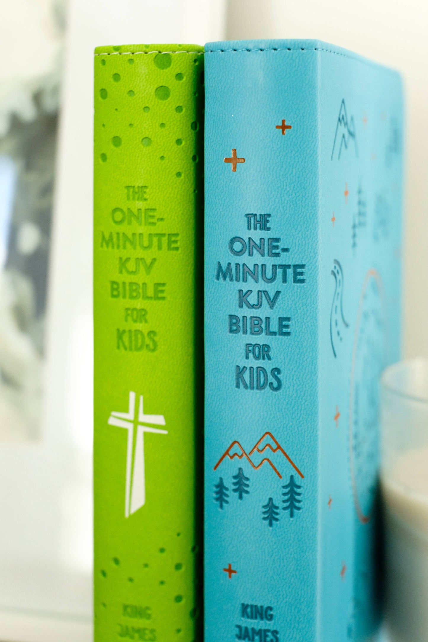 The One-Minute KJV Bible for Kids [Adventure Blue]