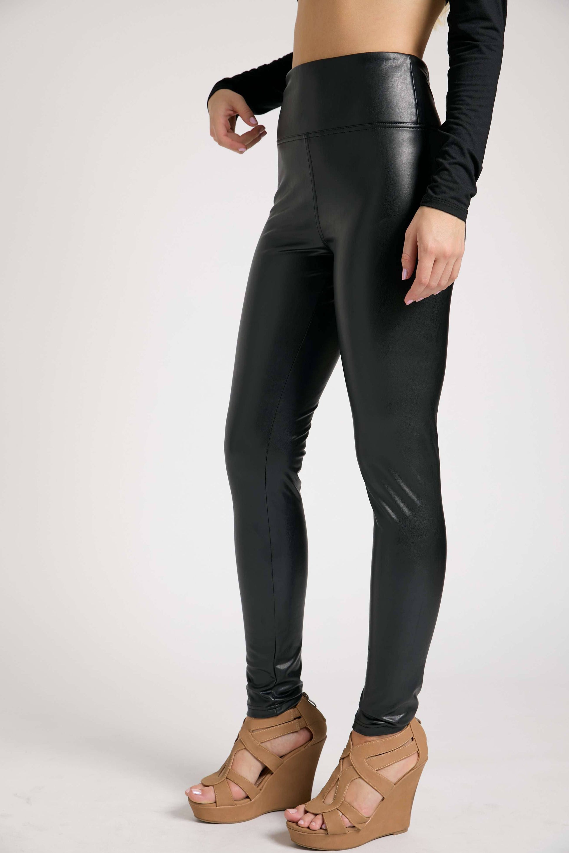 Faux-leather leggings Sweet Magnolia Boutique