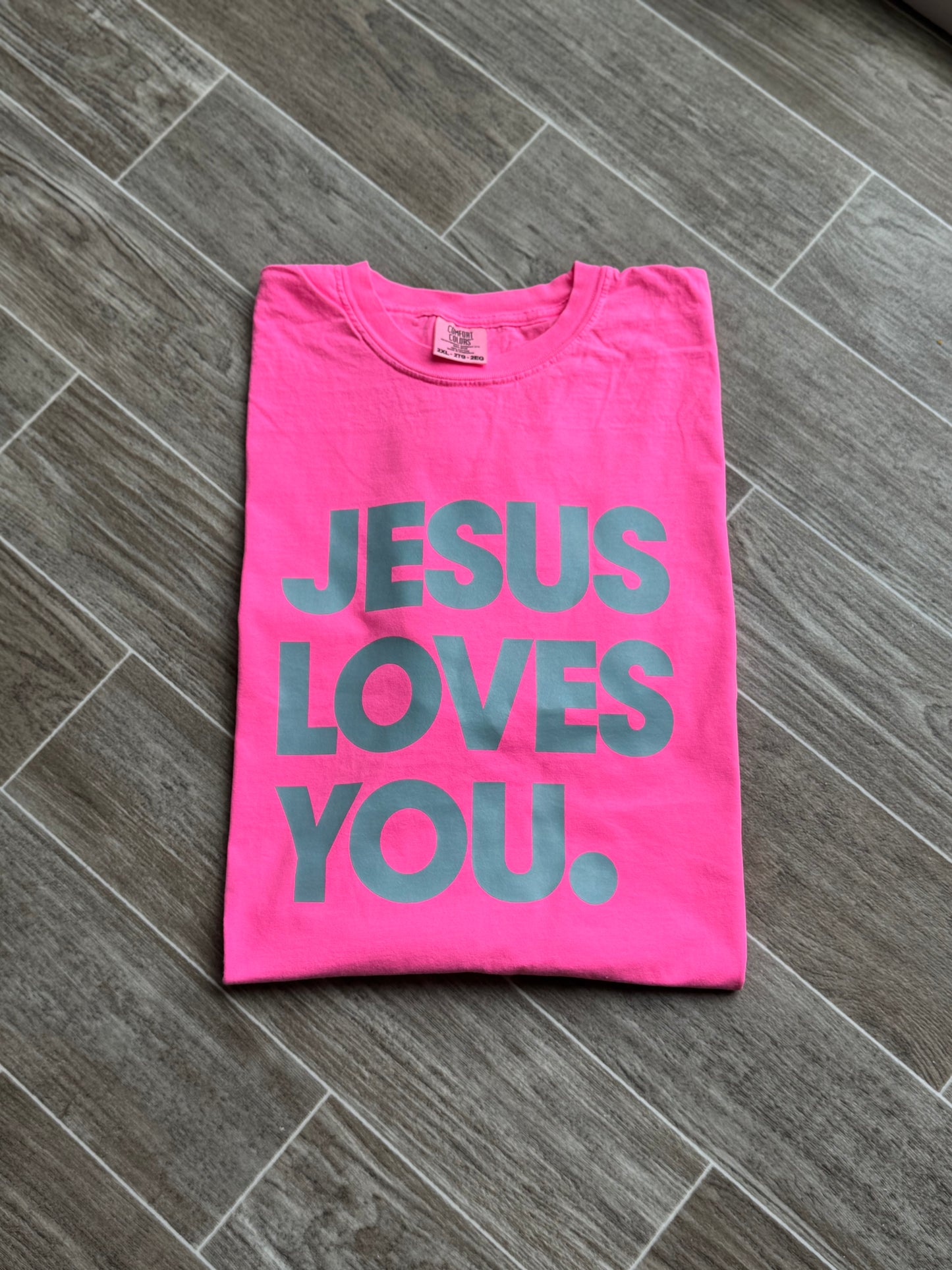 Jesus loves you tshirt
