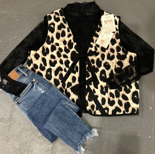 Leopard quilted vest with Bow detail