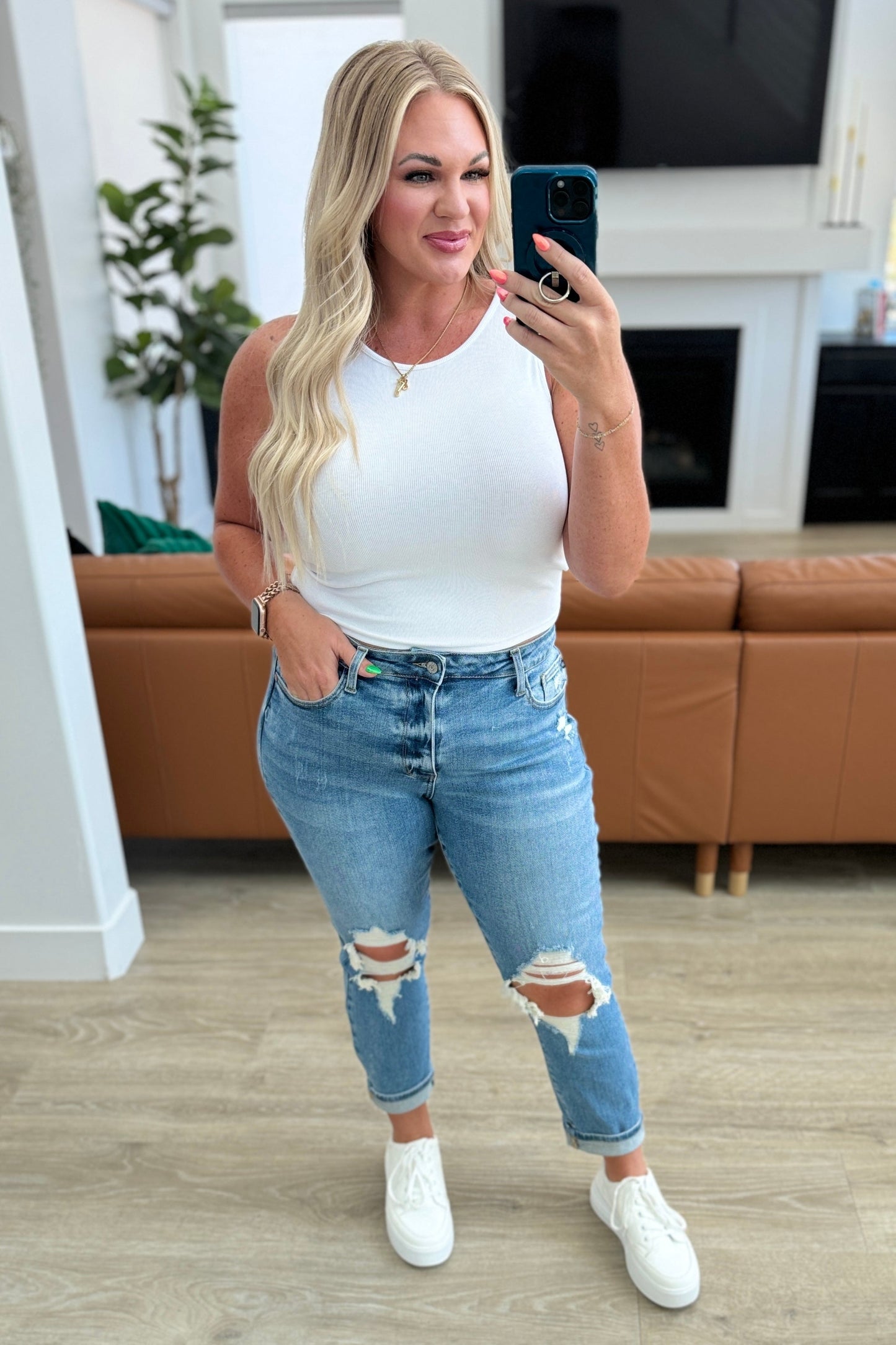 Frankie High Waist Distressed Boyfriend Jeans JUDY BLUES