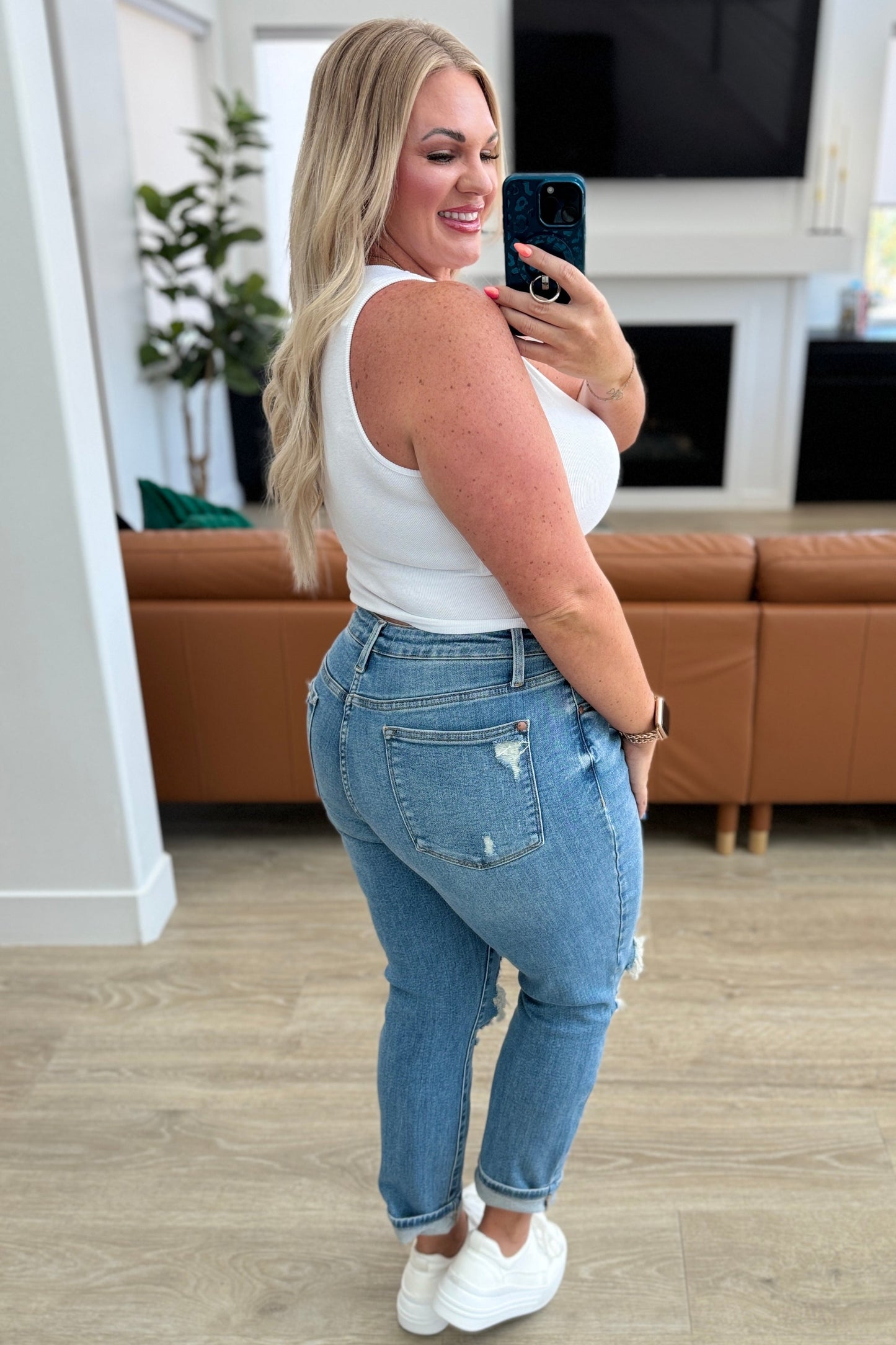 Frankie High Waist Distressed Boyfriend Jeans JUDY BLUES