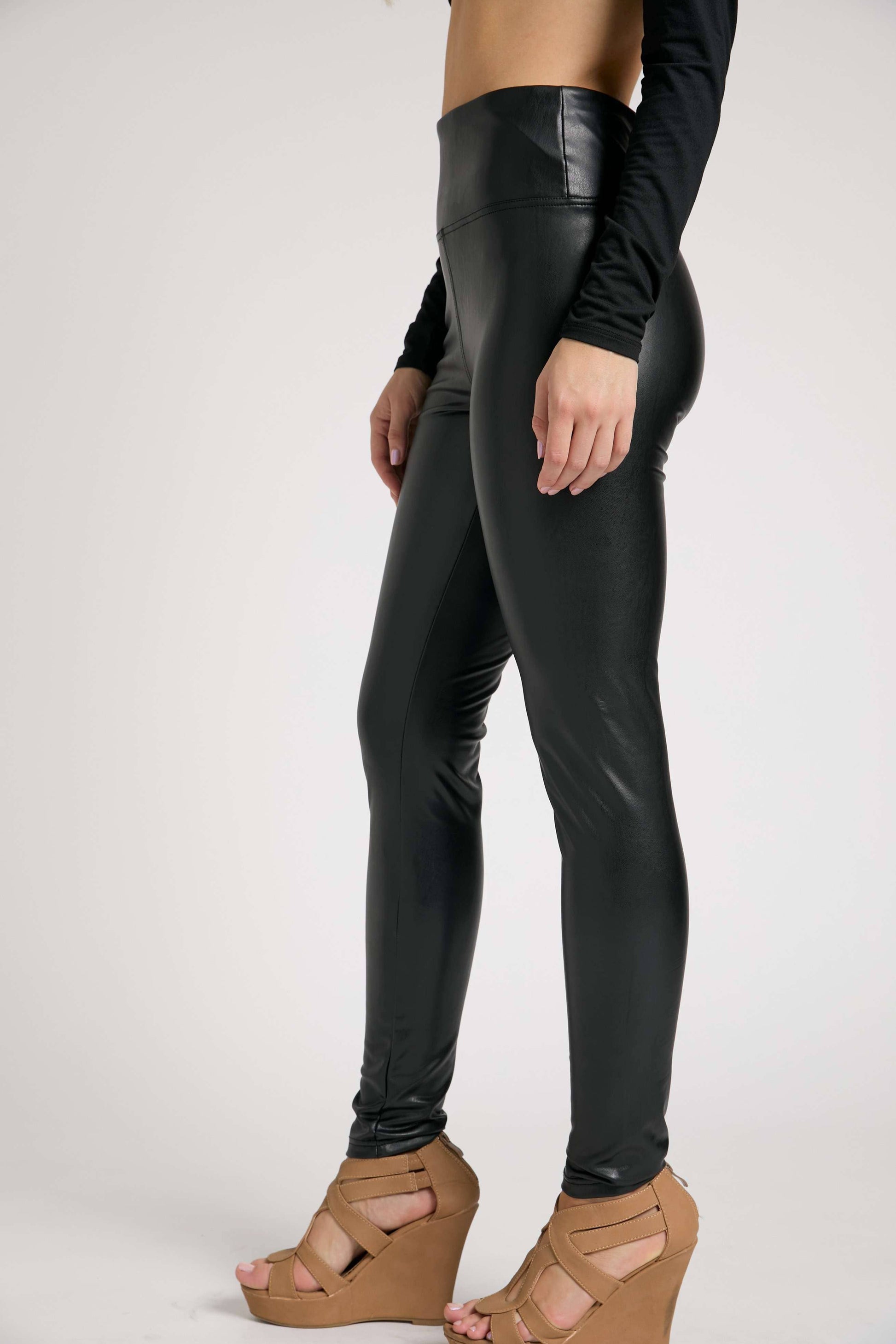 Faux-leather leggings Sweet Magnolia Boutique