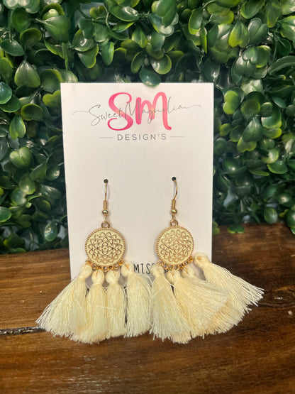 Tassel earrings Sweet Magnolia Boutique